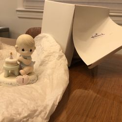 Precious Moments 1 Figurine