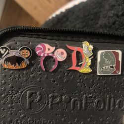 Disney pins