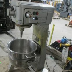 Commercial Food Mixer 2hp Mixer 60 Hz 110v 1ph 17735k Used