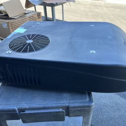 Coleman RV 47 20 1-0 79 Mach 8 Plus CUB Air Conditioner (9,200 BTU) - Black