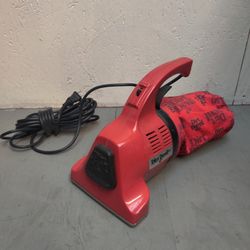 Vintage Royal Dirt Devil Plus Handheld Vacuum M08100redc