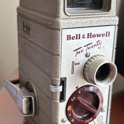 8mm Vintage Movie Camera 