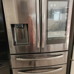 Un. Refrijerador Cuatro Puertas De Pantalla SAMSUNG Cuatro Meses De Garantia Se Yeva Adomisilio