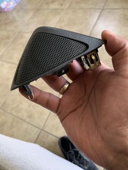 2010-2015 Camaro SS Door Panel Tweeter Speaker RH Pass Side USED OEM (contact info removed)7