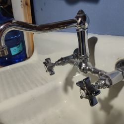 Farm Style Vintage Sink