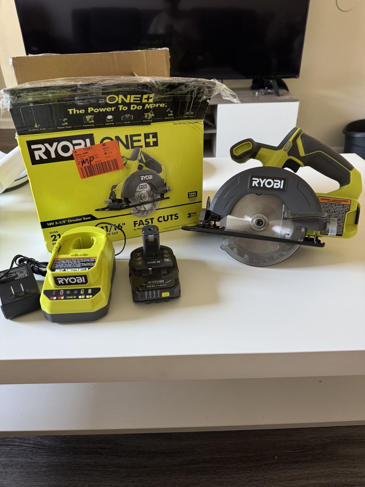 Ryobi 18V ONE+ 5-1/2” Circular Saw Kit - New with Battery and Charger