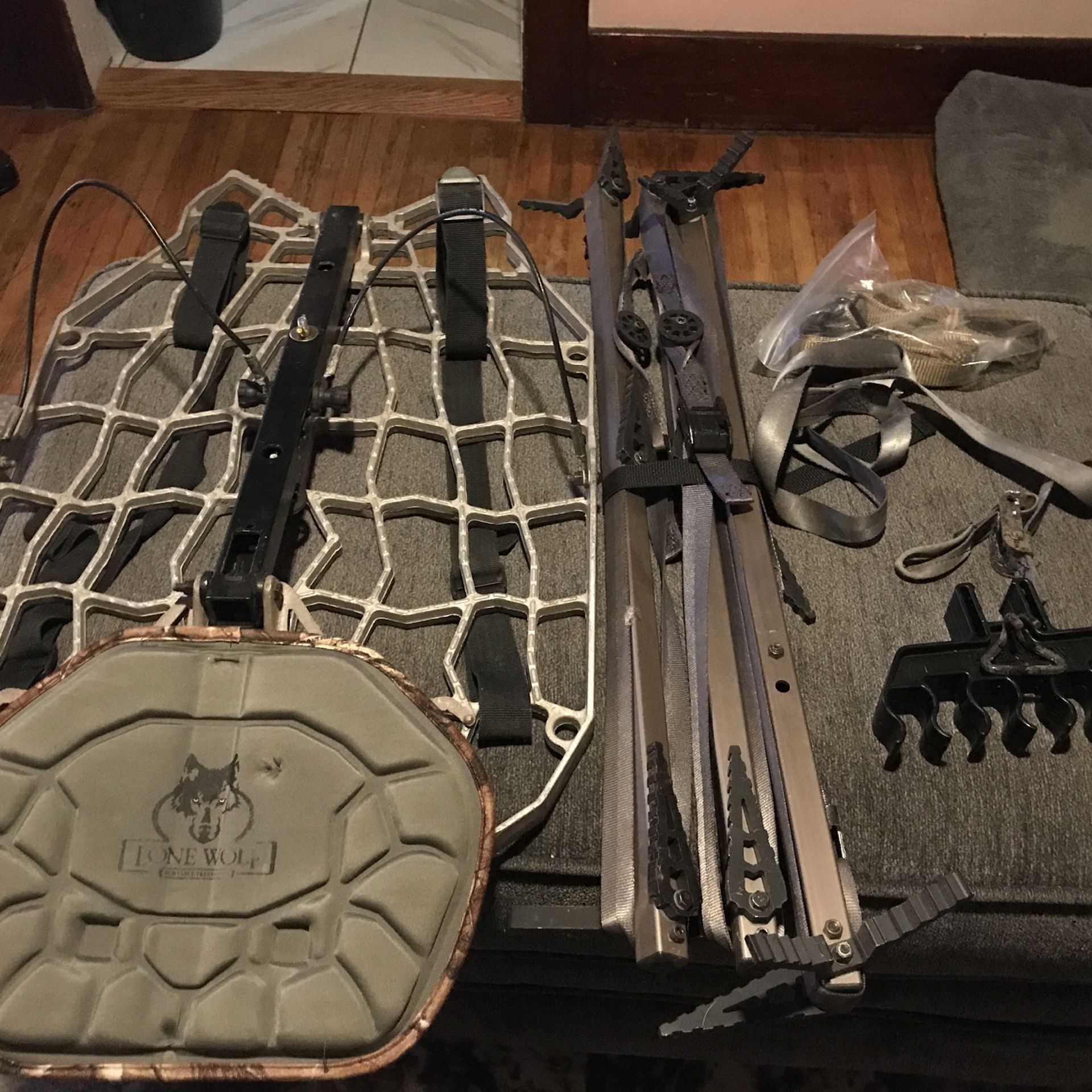 Lone Wolf Tree Stand Only Used Once And Includes Extras