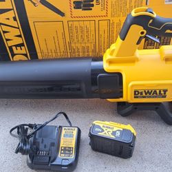 20V MAX 125 Mph 450 CFM Brushless Cordless Battery Powered Handheld Leaf Blower with (1) 5Ah Battery & Charger