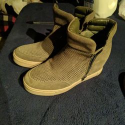 Steve Madden Wedge Boots Size 8 Brown Shoes Size 7