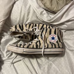 Converse Size 9