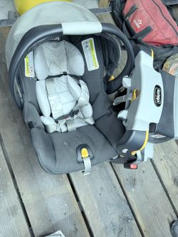 Chicco Infant Car Seat