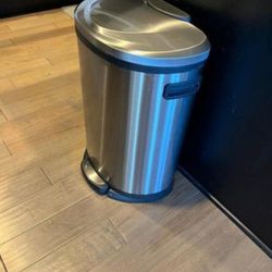 Large Kitchen Stainless Steel Trash Can 