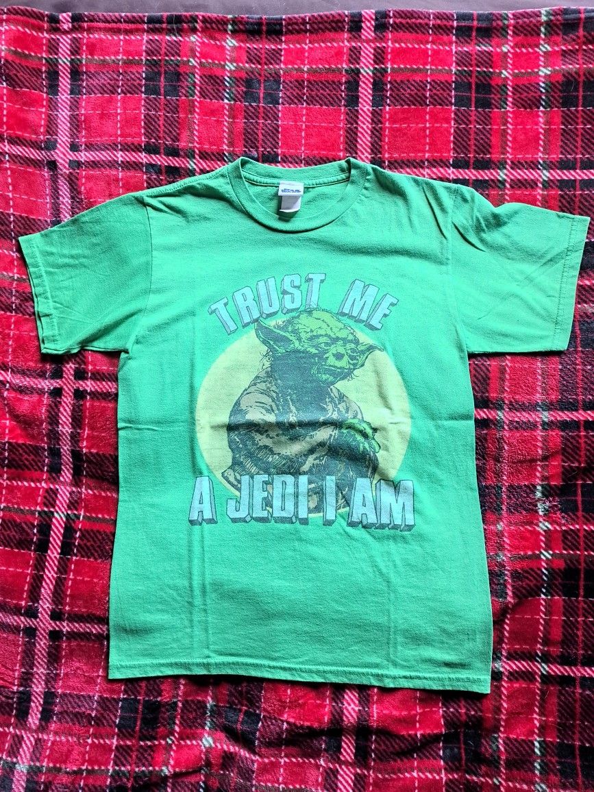 Star Wars T Shirt Small