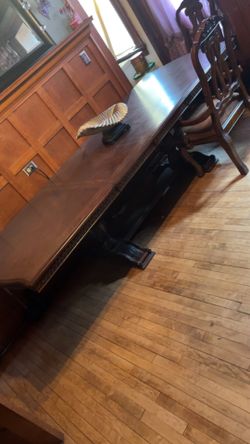 Ashley furniture 8 seater heavy real wood