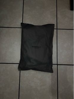 Essentials fear of god shorts light oatmeal color
