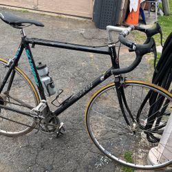 Schwinn 🚴🏼‍♀️ Road Bike 69” Great Bike 