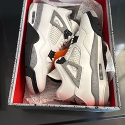 Brand New AJ4 White Cement 2025 (sz10.5)