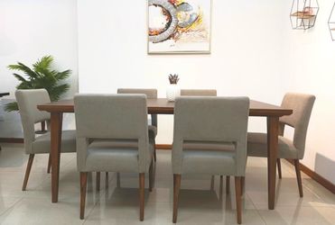 Mid-Century Dining Table and 6 Chairs
