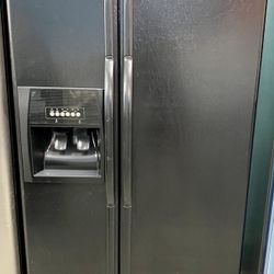 Black Whirlpool Side By Side Refrigerator