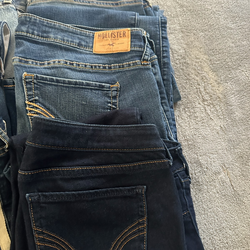 Hollister jeans