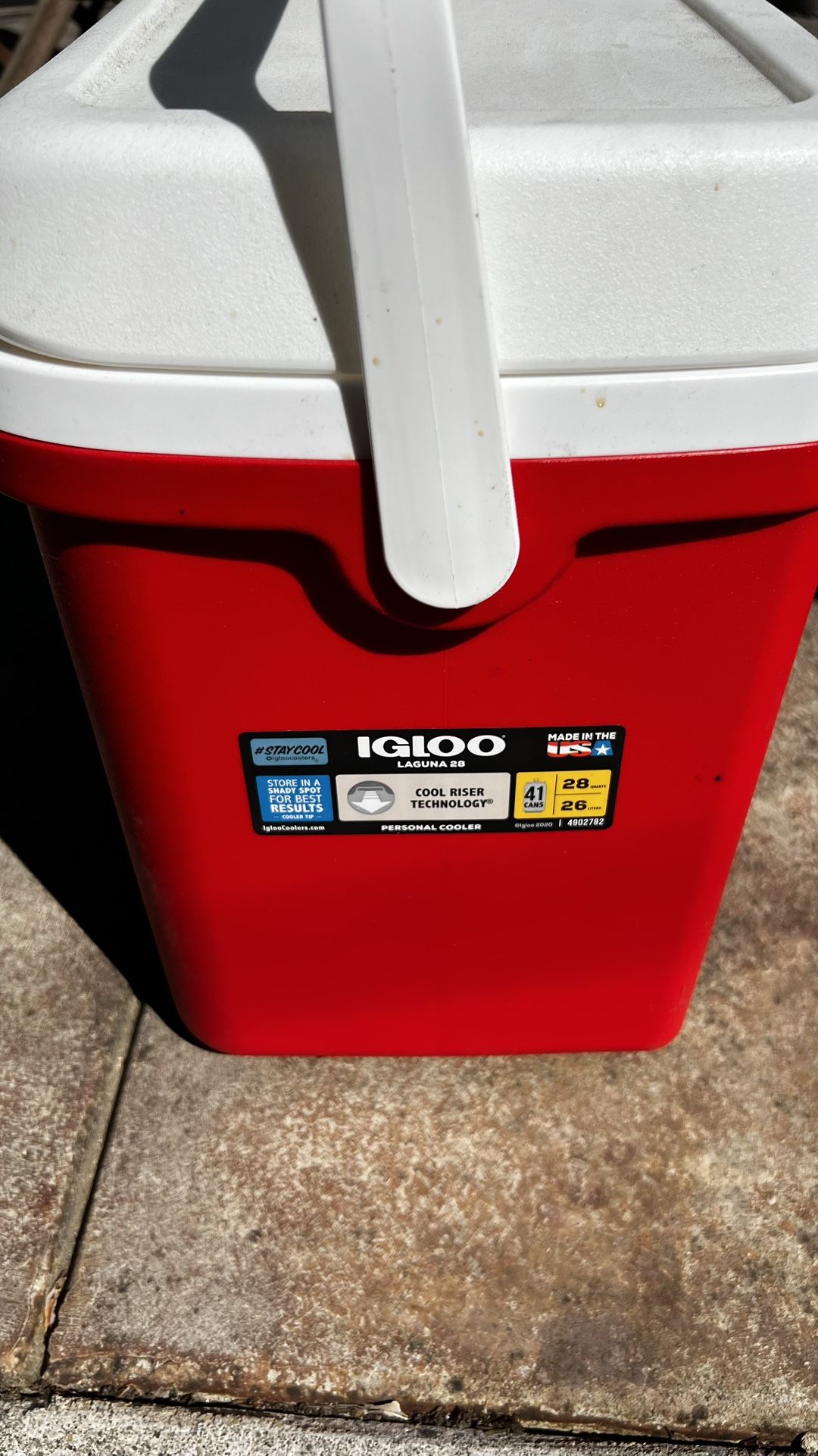 28 Quart Igloo Cooler