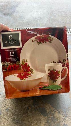 Gibson Noble Poinsettia Fine Ceramic Dinnerware Set