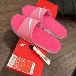 Pink Nike slides 5 Youth