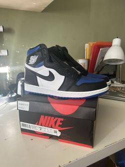 Jordan 1 Royale Toe Size 9.5 