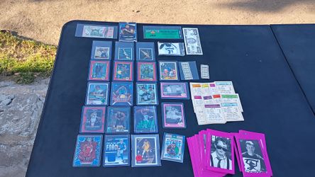 Mixed Trading Card Lot Sports and Novelty