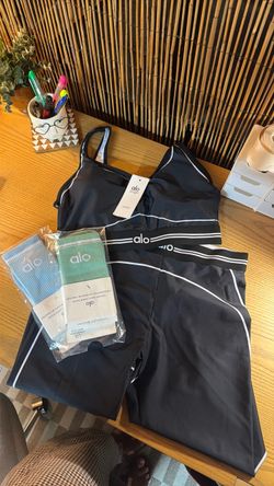 New alo set L