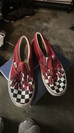 Size 6 men’s vans - good condition just need a cleaning