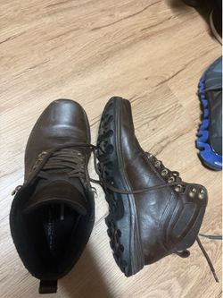 Sketchers boots