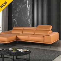 New Leather Contemporary Left Chaise Sectional Couch! Includes Free Delivery 🚚! 