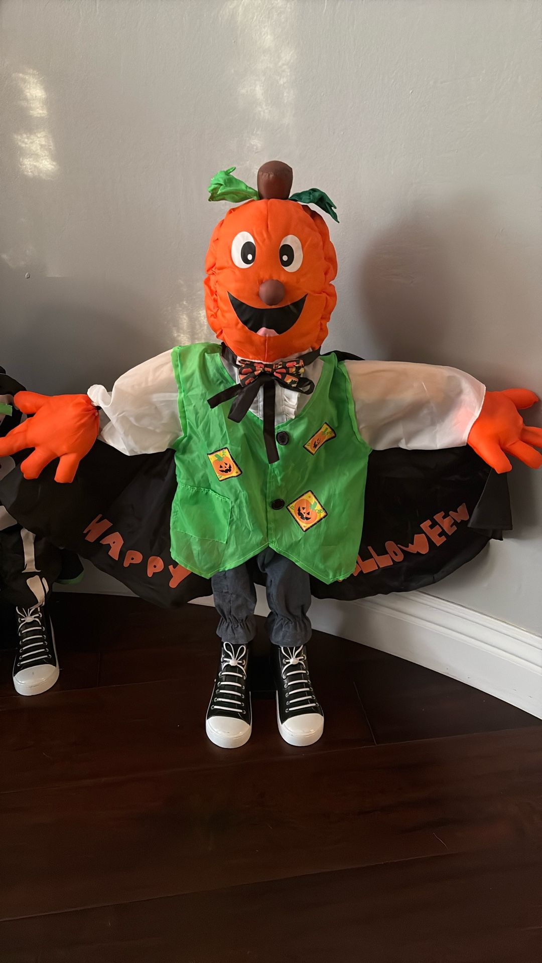 HALLOWEEN CHARACTER “CUTE”