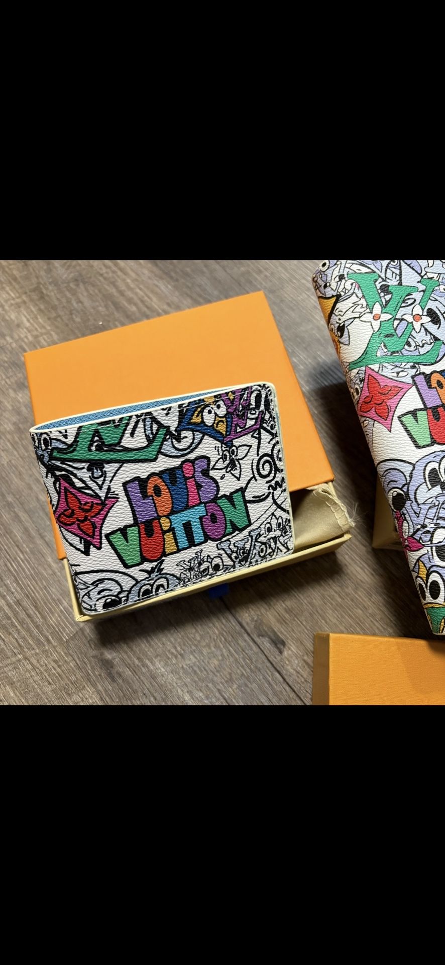DESIGNER WALLET WITH BOX