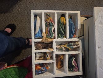 27 year old vintage nativity