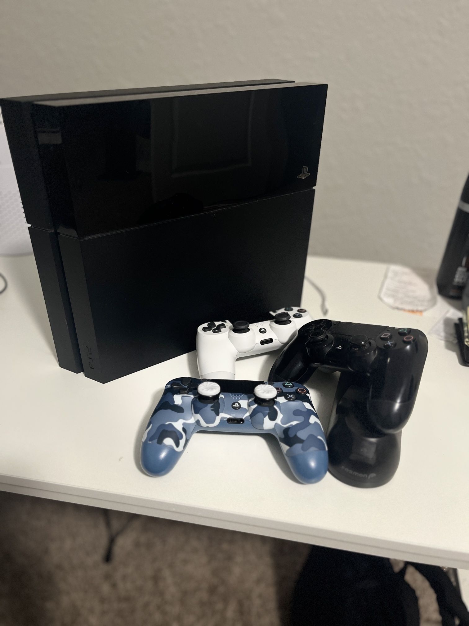 PS4 Original 500GB version $200 OBO