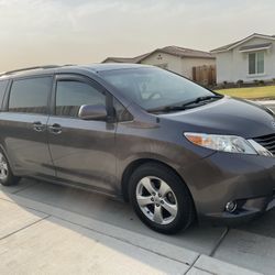 2011 Toyota Sienna