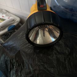 Free flashlight , please read description