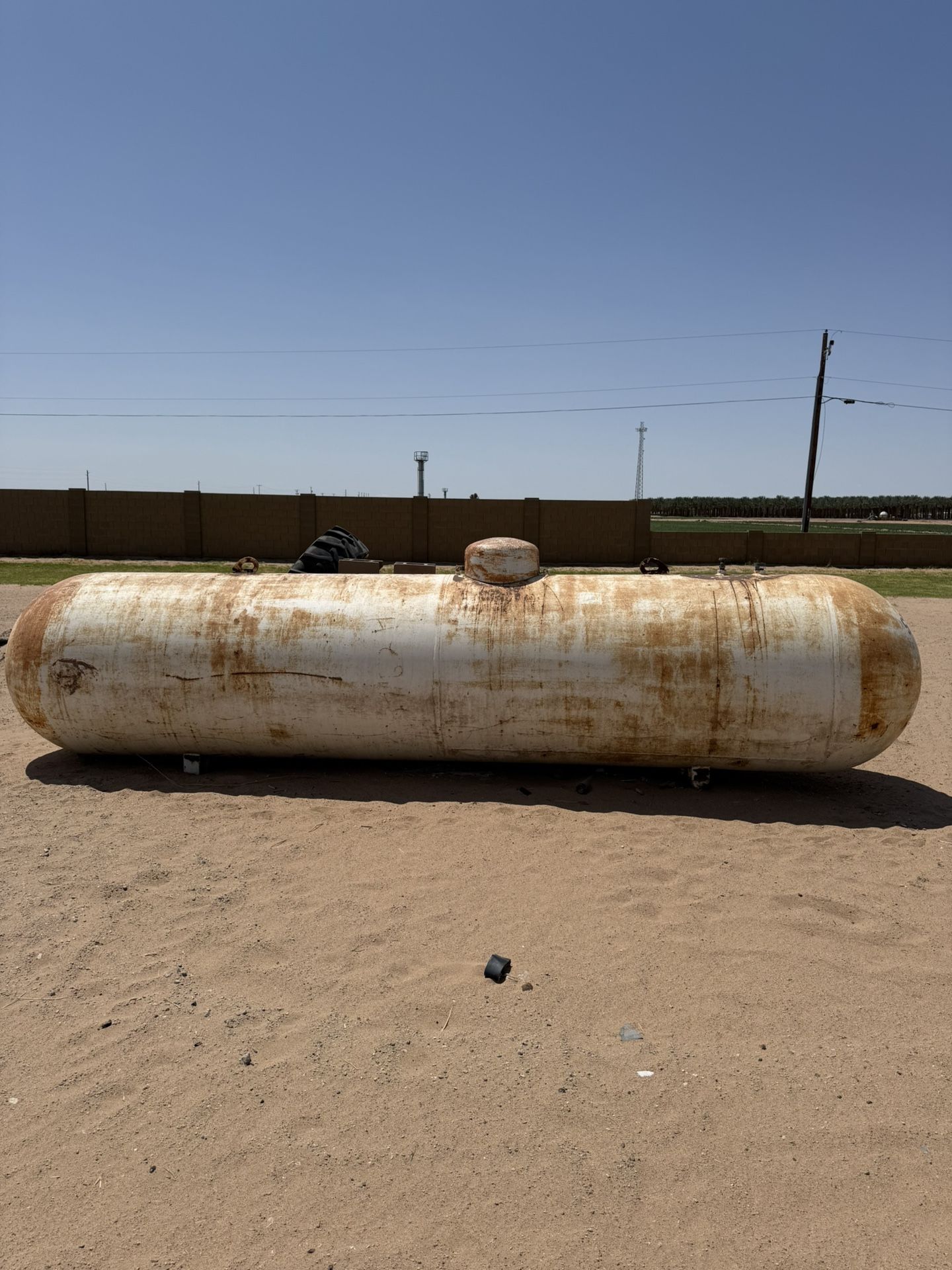 1000 Gallon Propane Tank