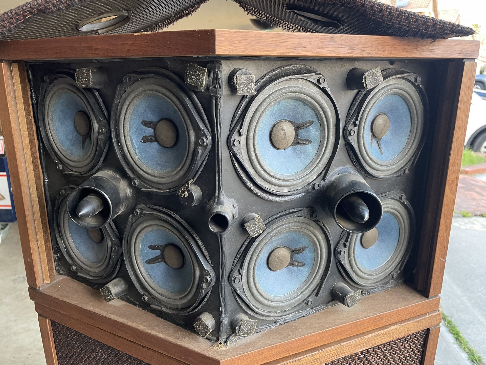 Bose 901 Series III Speakers – $290/pair or $500/2 pairs + Free Series VI 