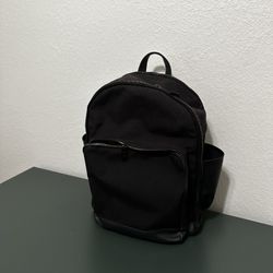 Black Beis Backpack 22L
