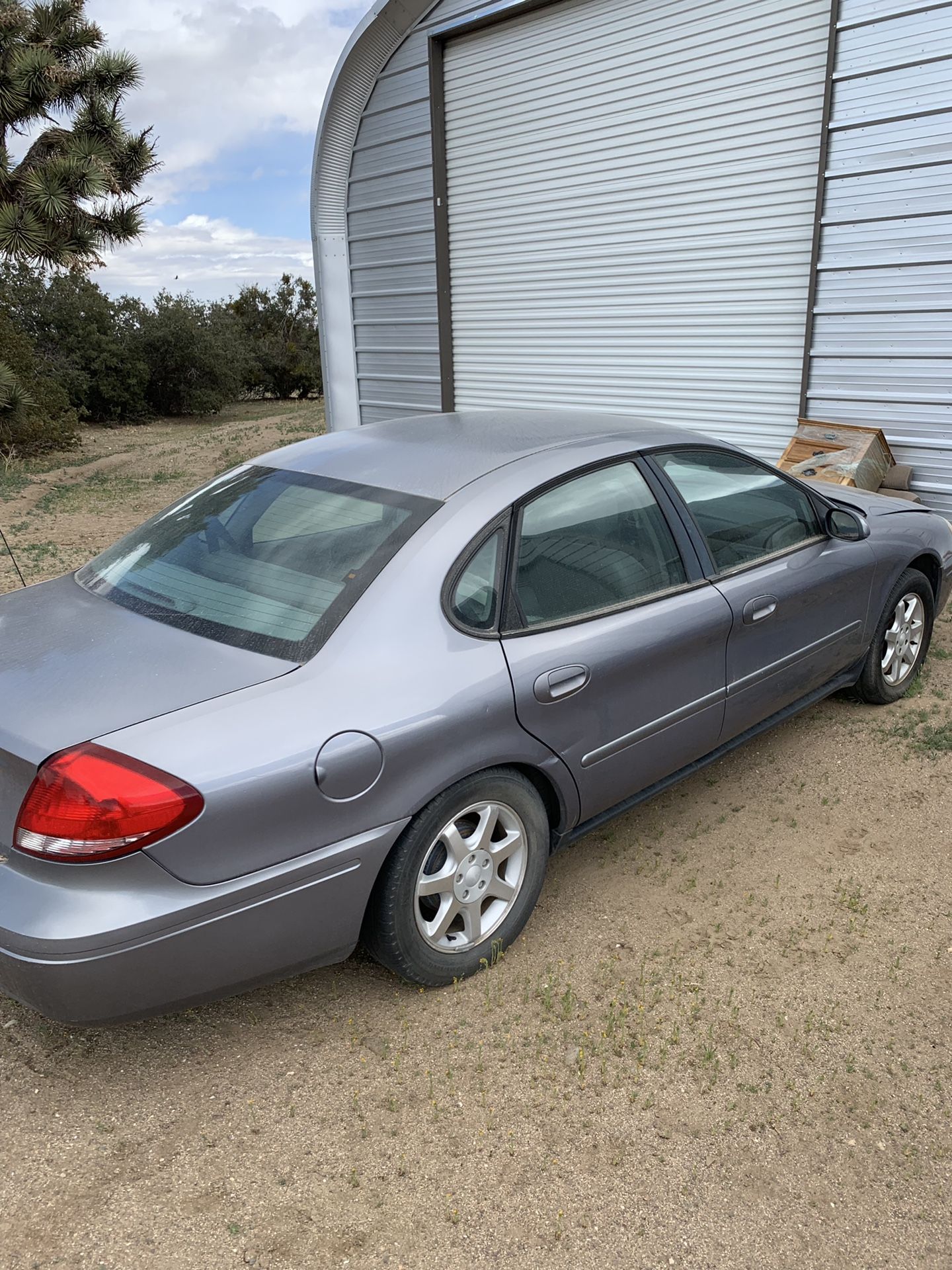 2006 Ford Taurus