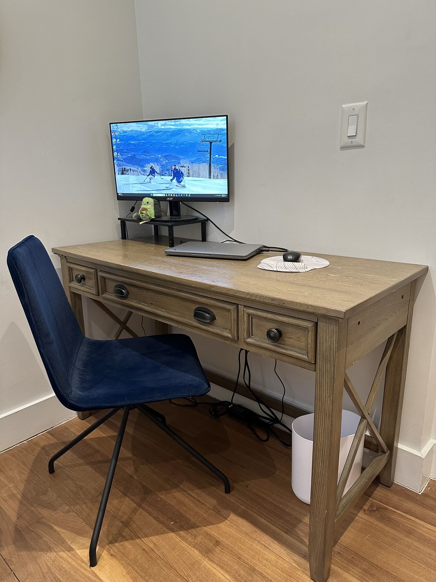 Wooden desk with drawers