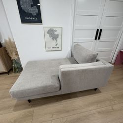 Living Spaces Lounger / Chase 