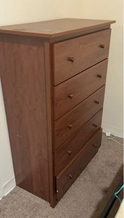 Chestnut Brown 5-Drawer Dresser