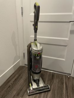 Hoover Air Lite Uprite Bagless Vacuum Cleaner UH72460
