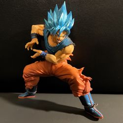 Goku statue