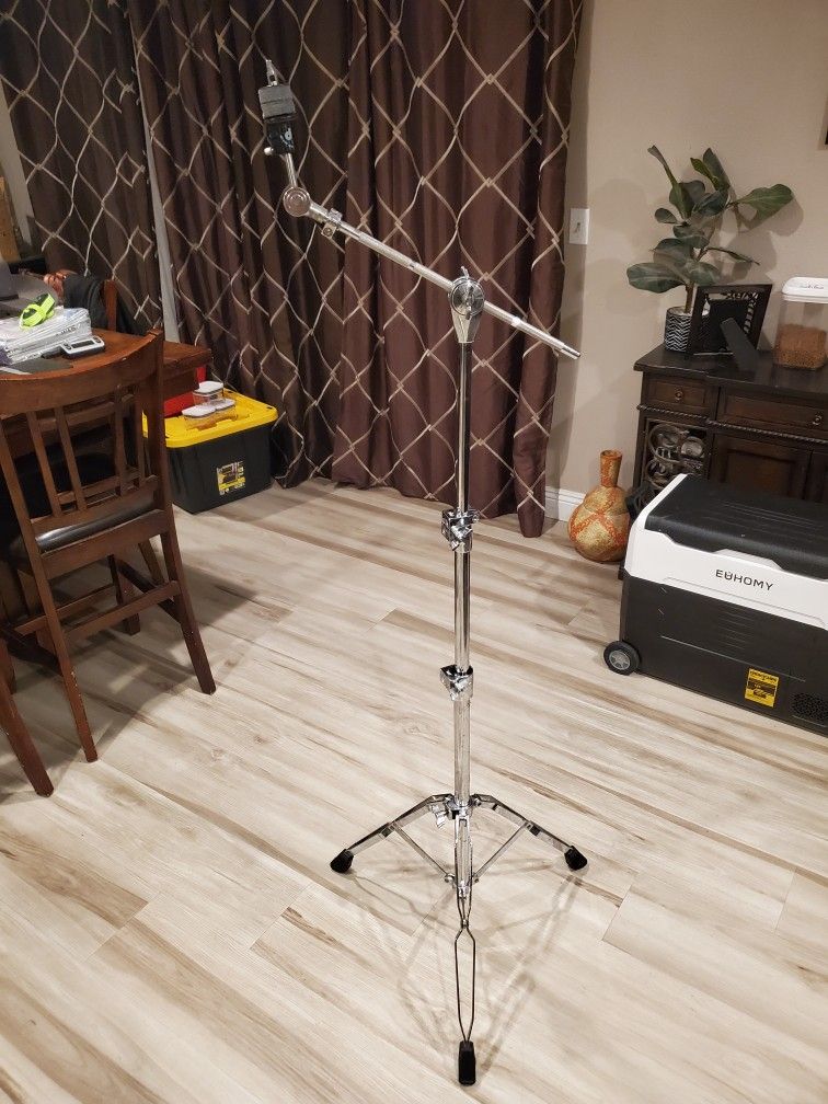 DW Heavy Duty Boom Cymbal Stand