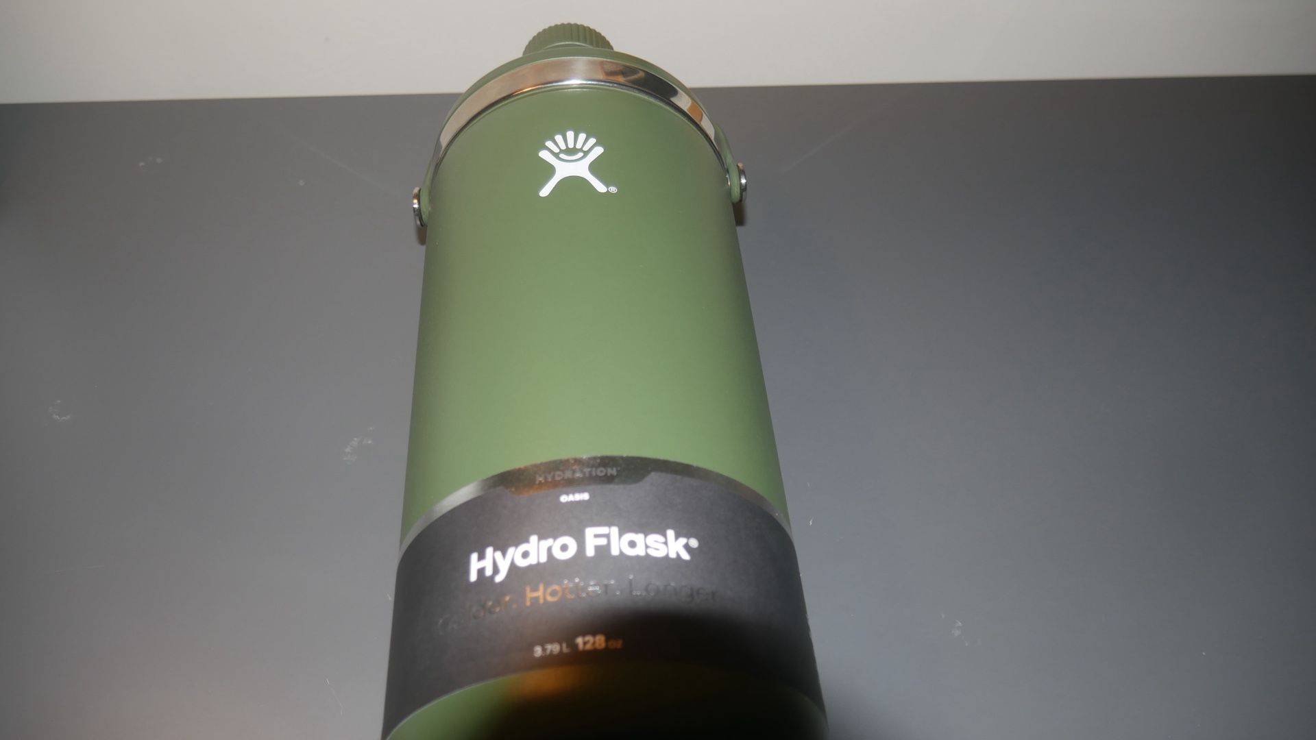 Hydro Flask Oasis Water Jug - Stainless Steel & Vacuum Insulated - Leak Proof Cap - 128 oz, Olive
